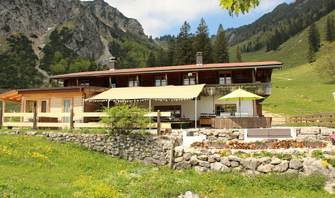 Beautiful alpine pasture in the Chiemgau region, situated between the Geigelstein and Breitenstein mountains.