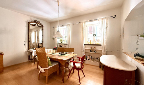 Centrally located apartment in Staufen – parking space available.