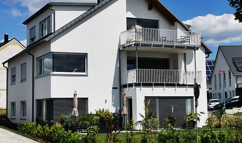 Gehobene 3.5 Zimmer Wohnung mit Weitblick