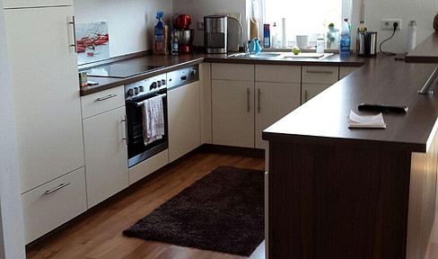 Living in the heart of Bad Endorf – a modern 2-room apartment with a balcony.