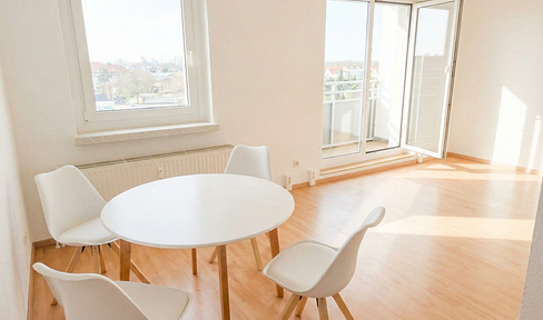 2 rooms available in a shared apartment near the university, located in a renovated 3-room apartment in the Cracau district of Magdeburg.