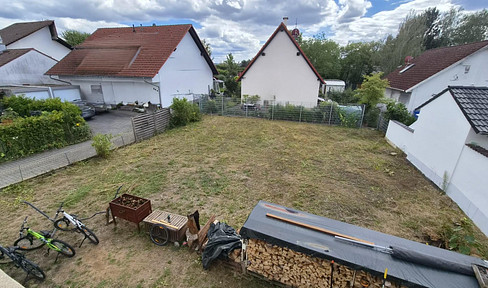 Land for a detached single-family house, located in a desirable area in Griesheim/St. Stephan, just one block back from the main street.