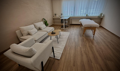 RAUMzeit - High-quality 27 square meter space in Bludenz – ideal for coaching, therapy, and flexible working.