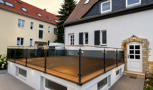 Wunderschöne 4 Raumwohnung mit großer Terrasse und Gartenanteil