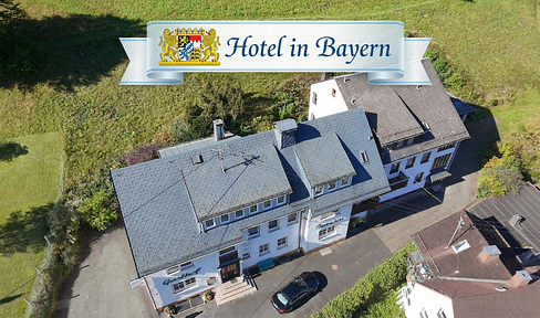 Commission-free: Historic guesthouse with lodging and significant potential for expansion, located in Bavaria.