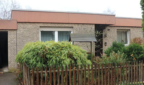 Bezahlbar wohnen: Renovierungsbedürftiges Haus im Erbbaurecht mit Potenzial