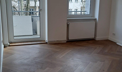 Erstbezug nach Sanierung: 2-Zimmer-Wohnung mit Balkon in Charlottenburg zu vermieten