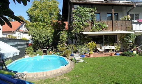 Detached house suitable for energy self-sufficiency, with a pool. Exclusive living experience - commission-free.