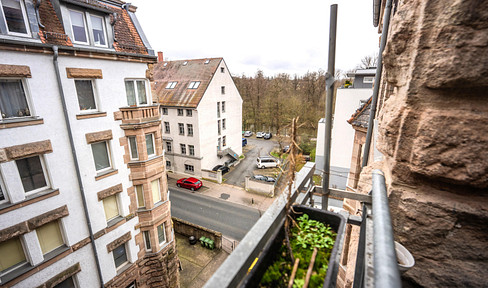 3-room apartment in Fürth – stylishly renovated and fully furnished.