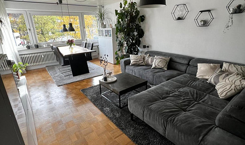 Charming, bright 2.5-room apartment at the foot of the Honberg (apartment is unfurnished).