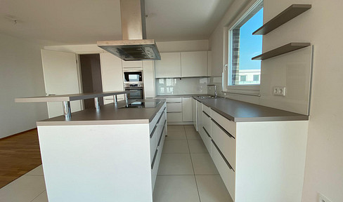 Luxuriöse 4-Zimmer-Penthouse-Maisonette in Frankfurt-Riedberg