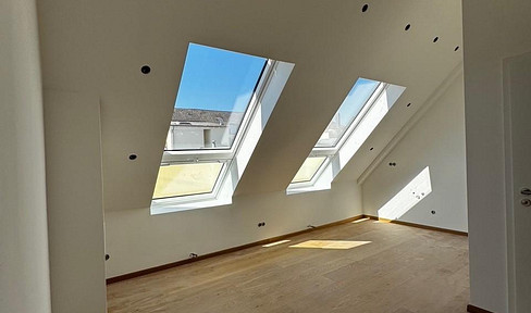 Modern attic apartment in the heart of Weilheim.