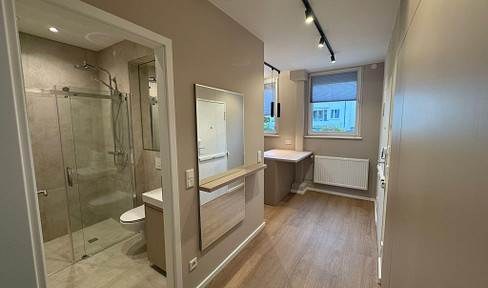 First occupancy in 2026 | Designer kitchen | Balcony | Walk-in closet | Quiet location | Partially furnished | Available upon application.
