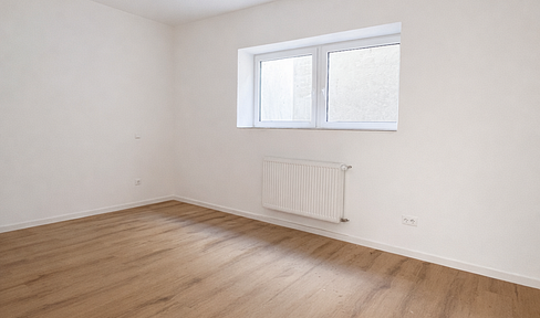 Newly renovated and available immediately – 2-room apartment including electricity and heating.