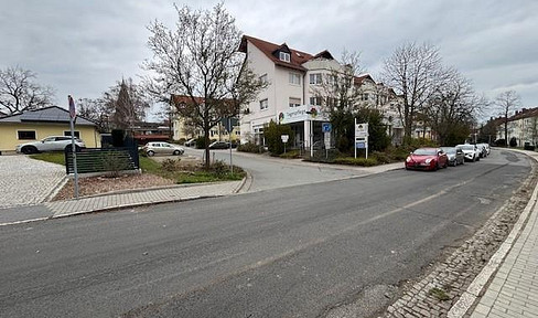 Spacious 3-room apartment in a quiet, central location in Riesa.