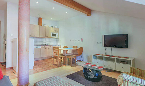 Beautiful apartment in a central, yet quiet location.