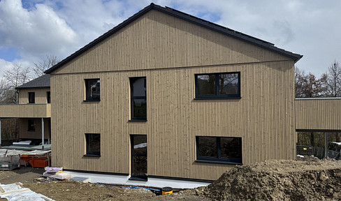 Schöne Erdgeschoss 3-Zimmer-Wohnung