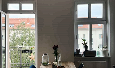Charming 2-room apartment with balcony for rent – Berlin-Pankow.