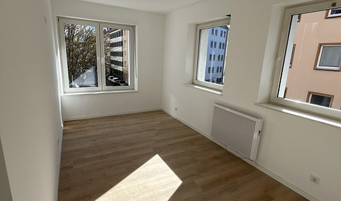 New 3-bedroom apartment | First occupancy after complete renovation | Shared room near Nuremberg Central Station.