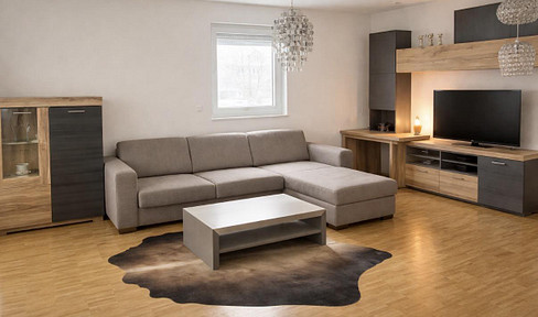 Teilmöbillierte neuwertige 2-Zimmer Wohnung