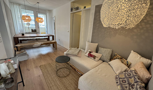 Spacious 3-4 room apartment with terrace, available immediately, in the Olympia Pressestadt area. (No brokerage fees apply).