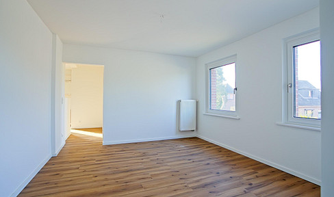 Trittau - Brand new apartment after renovation: Stylish maisonette apartment with a rooftop terrace.