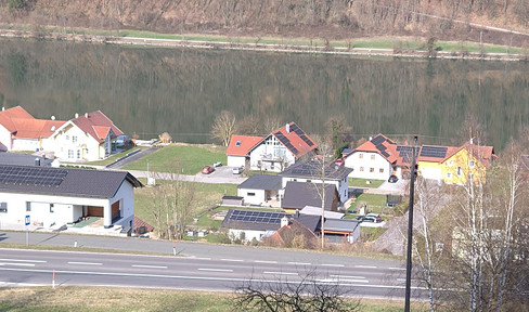 Einfamilienidylle mit großem Garten an der Donau bei der Schlögener Schlinge