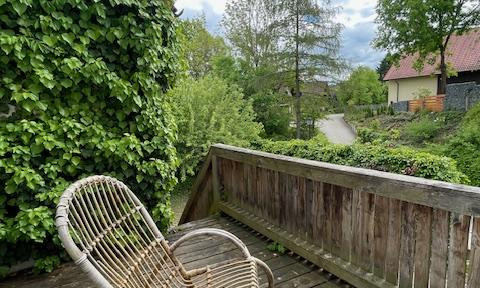 Located on the edge of the village, with a meadow and a small shed. Potential for expansion!
