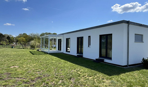 Stunning, custom-designed property with panoramic views near the Baltic Sea, available for purchase without commission, suitable as a residence or private vacation home.