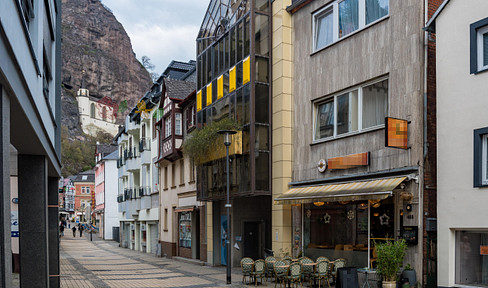 Fully occupied residential and commercial building in a prime tourist location in Idar-Oberstein.