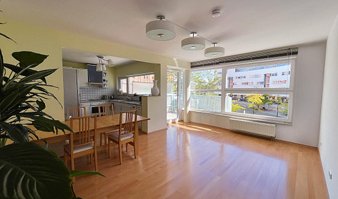 Apartment in Stralau, available immediately, no commission - 3 rooms, quiet, bright.