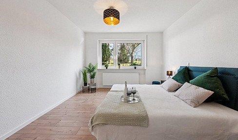 FOR SALE: Renovated 4-room apartment, available immediately, with no agency fees.