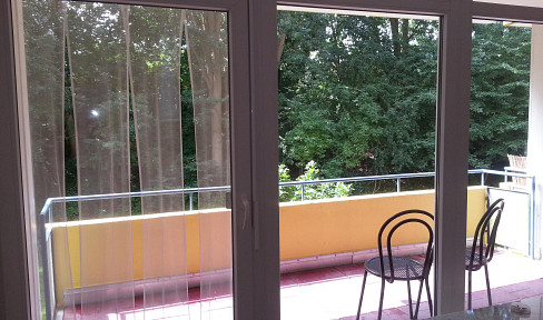 Charming, bright 2-room maisonette apartment.