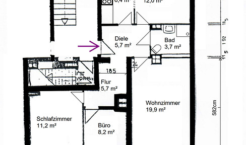 Bright 3-room attic apartment in a central location (near the university), offered directly by the owner, without any agency fees.