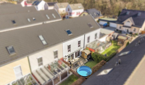Family happiness across three floors – your new home in Ludwigsfelde.
