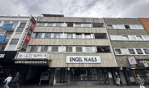 Office space in a central location in Koblenz – Potential for renovation by the owner.