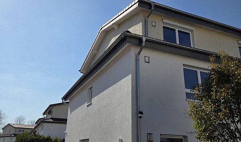 Semi-detached house in Bonn Buschdorf, built in 2018, in excellent condition: Move in and feel right at home!