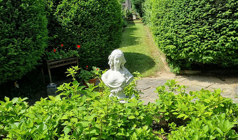 Gars am Kamp - Seeking enthusiasts for a charming villa built around the turn of the century!