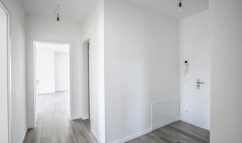 4-room apartment on the top floor, located in a villa district. *First occupancy.*