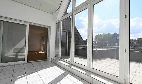 3-Zimmer-Penthouse mit Dachterrasse und Wintergarten in Köln-Wahn