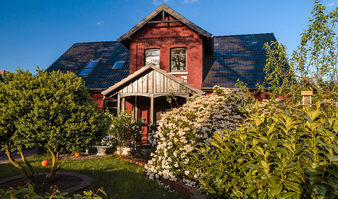 Haus mit wunderschönem Garten