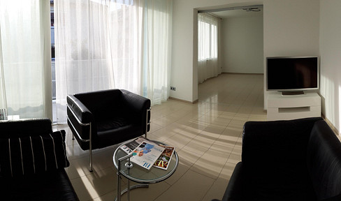 Modern apartment with a loggia, located in the residential area of Mauer (a very quiet and green location, high-quality finishes).