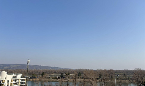 Exceptional 5-room maisonette apartment with spacious rooftop terraces offering views of the Danube and the Vienna Woods.