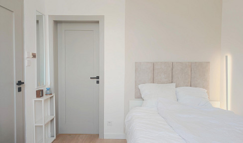 Sofort frei - Moderne 2-Zi.-Wohnung nach Sanierung – voll möbliert – Toplage Stuttgart Mitte 2