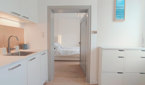 Sofort frei - Moderne 2-Zi.-Wohnung nach Sanierung – voll möbliert – Toplage Stuttgart Mitte 2