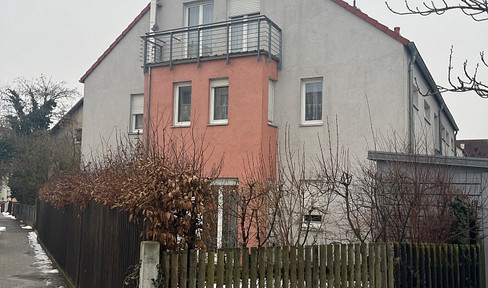 Beautiful house in Regensburg, Reinhausen, no real estate agent involved, €729,000.