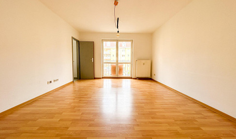 Gepflegte 2-Zimmer-Wohnung mit TG-Duplexstellplatz in zentraler Lage von Fürth