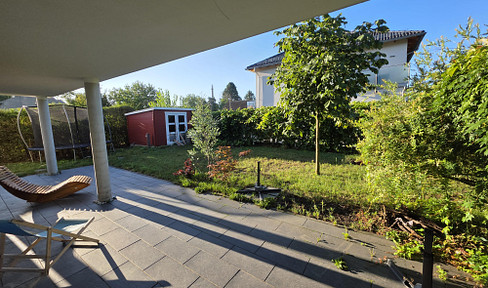 Living with a sense of home: Your own garden, a large terrace, and plenty of light.