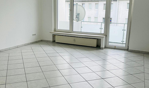 Freshly renovated, move-in ready 3-room apartment for rent in Bünde.