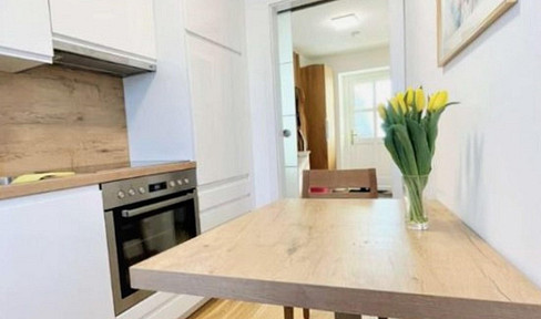 Sunny, fully furnished apartment + 7.21 square meters of balcony/terrace.